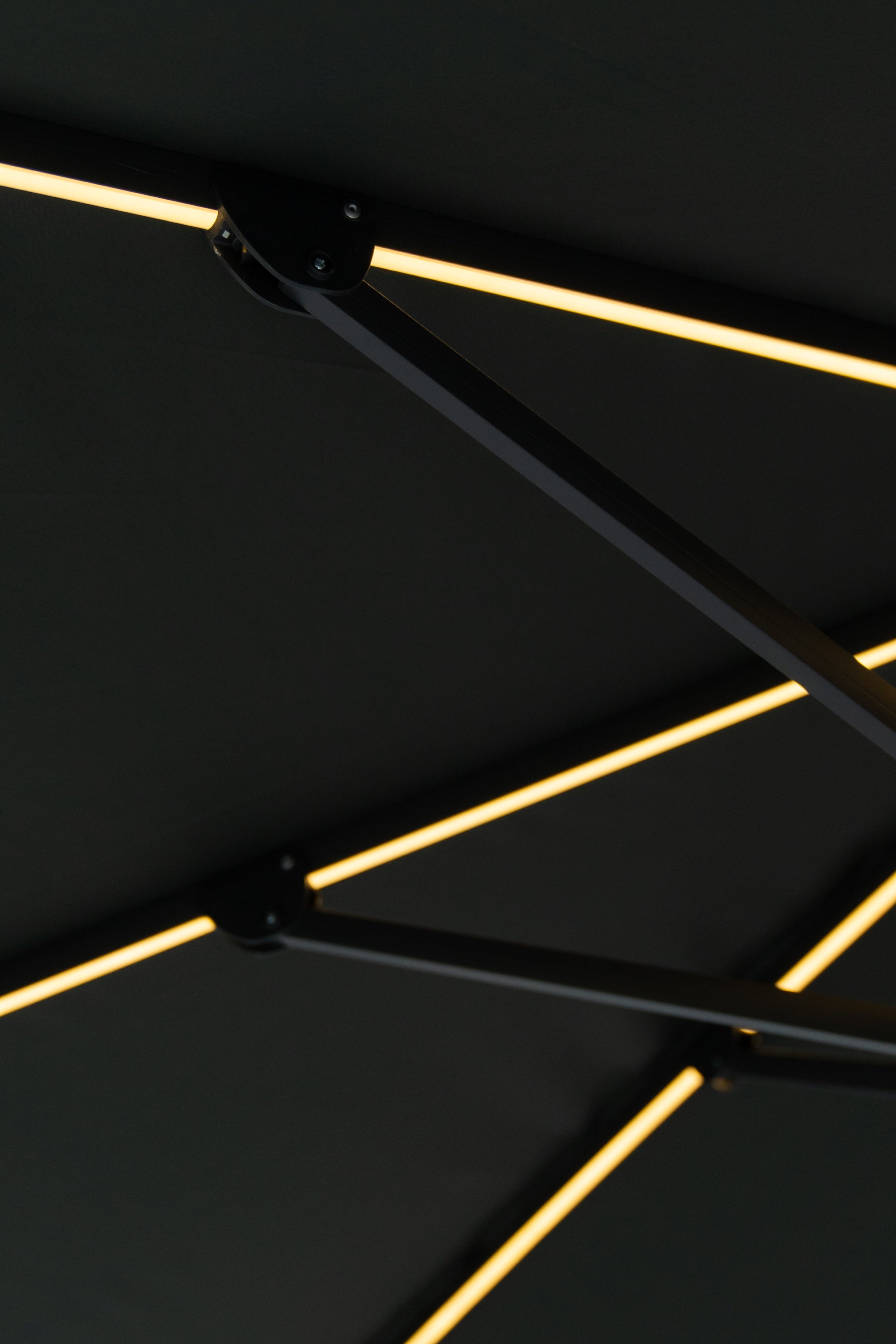 Duraflex LED Parasol 300 x 300 cm Charcoal